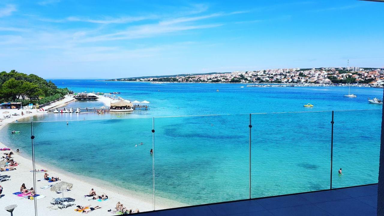 Kaneo Beach Hotel โนวาลยา ภายนอก รูปภาพ